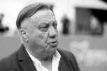 OTKRIVAMO! Ovo je TESTAMENT Halida Bešlića – evo kome pripada njegovo BOGATSTVO, sve ih dobro nagu*zio: “Ni Sejdi, ni sinu Dini, nego..” - content image