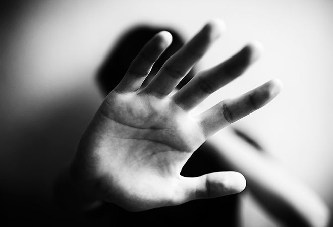 Stravična ispovijest djevojke iz Doboja: Silovao me je i vladika Kačavenda, nakon toga su me krstili - content image