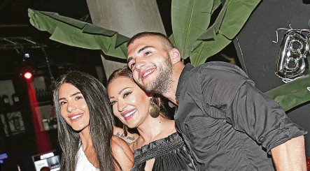 Ražnatovići zavijeni u crno! Veljko i Anastasija objavili srceparajuće vesti: “Neka se tvoja dobra duša sada odmori..” - content image