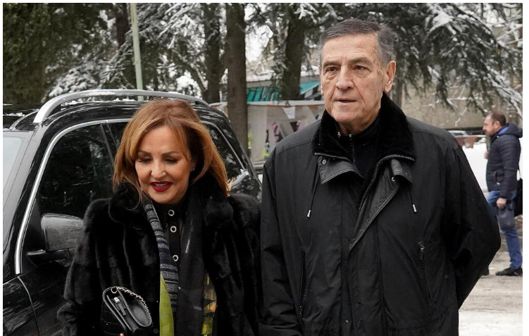 Ana Bekuta je skoro 10 godina živjela sa oženjenim čovjekom: Mrka nije nikada želio da se razvede od svoje supruge, njoj je sve ostavio, a evo šta je pjevačica dobila - content image