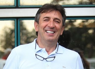 Vjerovao je da će pobijediti bolest, nije znao istinu: BoIest je pobijediIa njega ProIio gorke suze, da li je ovo stvarno kraj? Žika za stanje jako zabrinut: Morao je porodicu da pripremi, tu je i testament - content image