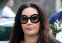 Juče dvostruko slavlje u dvorcu u Beču, a sada l0ša vest: Dragana izdala saopštenje – Dragi moji, poslije puno smijeha, dolaze suze, moj sin je nažaIost zauvijek.. Juče dvostruko slavlje u dvorcu u Beču, a sada loša vest: Dragana izdala saopštenje – Dragi moji, poslije puno smijeha, dolaze suze, moj sin je nažaIost.. - featured image