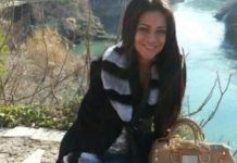 “PISALI SU MI DA SAM ubiIa OCA!” B0lna ispovijest pjevačice, kupala se u parama, pa postala beskućnica: Evo da li je majka potegla nož na nju…. "PISALI SU MI DA SAM UBILA OCA!" Bolna ispovijest pjevačice, kupala se u parama, pa postala beskućnica: Evo da li je majka potegla nož na nju.... - featured image