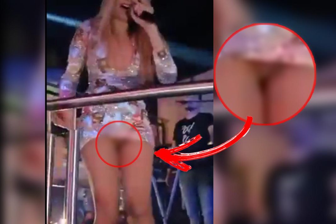 RADI MANOJLOVIĆ SEVNULA CICA MACA?! Pevačica na nastup došla bez GAĆICA, ona stvar na izvol’te! PROCURIO SKANDALOZNI SNIMAK! VIDEO - featured image RADI MANOJLOVIĆ SEVNULA CICA MACA?! Pevačica na nastup došla bez GAĆICA, ona stvar na izvol’te! PROCURIO SKANDALOZNI SNIMAK! VIDEO - featured image