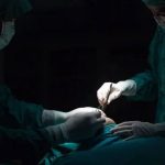 Pjevačica umrla nakon estetske operacije: Iza nje ostalo dvoje djece.. Pjevačica umrla nakon estetske operacije: Iza nje ostalo dvoje djece.. - featured image