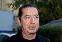 Zauvijek nas napustio, praznina koju ostavlja iza sebe nikad neće biti ispunjena OTAC I MAJKA SU UMRLI OD TUGE KAD JE ON POGINUO: Njegove pesme nisam mogao ni na radiju da čujem – plakao sam - featured image