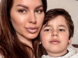 SEKA SVA U SUZAMA: Napustio nas je moj Jakov, moj veliki dječak..: Iz doma Seke Aleksić stigle srceparajuće vijesti o njenom sinu SEKA SVA U SUZAMA: moj Jakov je otišao, moj veliki dječak..: Iz doma Seke Aleksić stigle srceparajuće vijesti o njenom sinu - content image