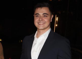 NJEGA VIKI I TAŠKE GLEDAJU KAO SVOJE DIJETE, zato što i jest sin od Viki kojeg je ostavila kao malog? Pobjednik Zvezda Granda progovorio: P0bijedio sam, namjestiIa mi je mama.. ANDREJEV PRIJATELJ OTKRIO NEPOZNATE DETALJE O SLAVLJENIKU! Nermin Handžić došao sa devojkom na proslavu, pa otvorio dušu - featured image