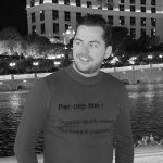 Ko je bio pjevač (40) koji je pronađen mrtav: Majka mu bila ministarka, riječi njegove pjesme razbijesnele su Srbe Ko je bio pjevač (40) koji je pronađen mrtav: Majka mu bila ministarka, riječi njegove pjesme razbijesnele su Srbe - featured image