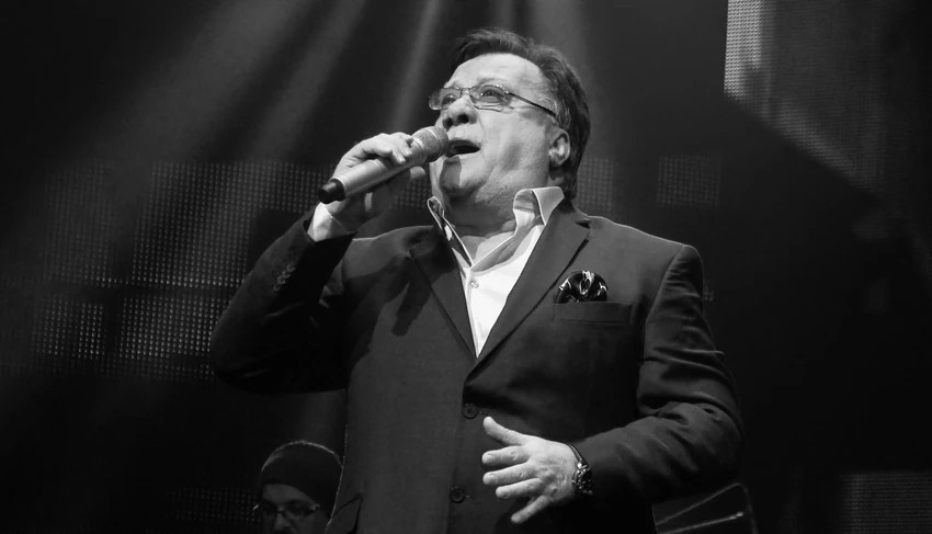 BOL I TUGA U PORODICI HALIDA BEŠLIĆA Supruga Sejda izgovorila samo ovu rečenicu kad je saznala da je umro, RIJEČI KIDAJU DUŠU - featured image BOL I TUGA U PORODICI HALIDA BEŠLIĆA Supruga Sejda izgovorila samo ovu rečenicu kad je saznala da je umro, RIJEČI KIDAJU DUŠU - featured image