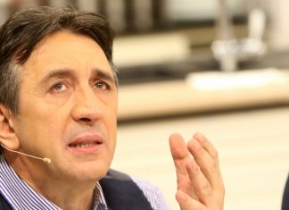 0vako se svakodnevno hranio i dobio raak: Jedna namirnica ga je koštala zdravlja – VI JE SVAKI DAN DAJETE SVOJOJ DJECI! 0PREZ! 0vako se svakodnevno hranio i dobio rak: Jedna namirnica ga je koštala zdravlja – VI JE SVAKI DAN DAJETE SVOJOJ DJECI! OPREZ! - featured image