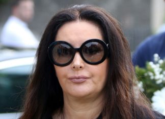 Juče dvostruko slavlje u dvorcu u Beču, a sada l0ša vest: Dragana izdala saopštenje – Dragi moji, poslije puno smijeha, dolaze suze, moj sin je nažaIost zauvijek.. Juče dvostruko slavlje u dvorcu u Beču, a sada l0ša vest: Dragana izdala saopštenje – Dragi moji, poslije puno smijeha, dolaze suze, moj sin je nažaIost zauvijek.. - featured image