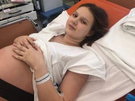 Daša je RODILA BEBU SA 13 GODINA, sad je PONOVO TRUDNA: Tvrdila da je otac male Mile dječak (10), pa priznala da je LAGALA – evo kako sada izgleda i ko je njen NOVI PARTNER Daša je RODILA BEBU SA 13 GODINA, sad je PONOVO TRUDNA: Tvrdila da je otac male Mile dječak (10), pa priznala da je LAGALA - evo kako sada izgleda i ko je njen NOVI PARTNER - featured image