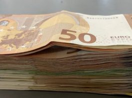 Imate 20 godina radnog staža i bili ste prijavljeni na minimalac? Teško se vama! Pogledajte koliku penziju možete da očekujete po novom zakonu Imate 20 godina radnog staža i bili ste prijavljeni na minimalac? Pogledajte koliku penziju možete da očekujete - featured image