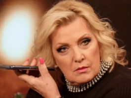 SNEŽA NlJE SRPKlNJA- 0V0 JE NJEN0 PRAV0 DRŽAVLJANSTV0! KAK0 JE NlJE STID LAGATI SVE? TUŽNU VlJEST PRlMlLA PRlJE NASTUPA: prije toga mu uputila grube riječi: Preminuo partner Snežane Đurišić…. - content image