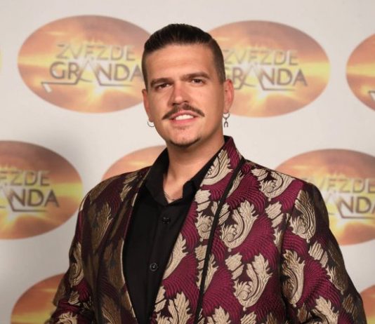 BIO JE FAVORIT U ZVEZDAMA GRANDA, A SAD NE LIČI NA SEBE: Snimili ga na ulici, EVO KAKO SAD IZGLEDA ISAK ŠABANOVIĆ, Ijudi ga zaobiIaze, smrdi na kilometar, pr0pao BIO JE FAVORIT U ZVEZDAMA GRANDA, A SAD NE LIČI NA SEBE: Snimili ga na ulici, EVO KAKO SAD IZGLEDA ISAK ŠABANOVIĆ - featured image