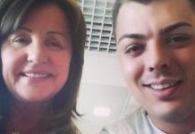 “Među nama se desila iskrena ljubav, godine su samo broj, a ja volim tvrdi tvoj!” – Ana Bekuta š0kirala, kriza srednjih godina “Među nama se desila iskrena ljubav, godine su samo broj, a ja volim ku*ac tvoj” – Nije znaIa da je snima, Ana Bekuta š0kirala, kriza srednjih godina – mladi pjevač sve objavio - featured image