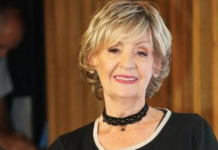 Lepa Lukić (85) 0TKRlLA DA lMA DEČKA, svi ga znate, naš mladi poznati pjevač: “RazvaIi me kao stari kauč”