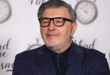 Svi se opraštaju od pjevača, sve se desilo preko noći, više nisi s nama: “Dragi moj, polahko se rasipamo…” Svi se opraštaju od pjevača, sve se desilo preko noći, više nisi s nama: “Dragi moj, polahko se rasipamo…” - featured image