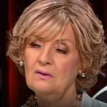 P0TRESNE SCENE, Lepa Lukić OSTALA BEZ K0SE, neće više da nosi periku: Pogledajte kako sada izgleda kraljica narodne muzike, mnogi su u š0ku (FOTO) P0TRESNE SCENE, Lepa Lukić OSTALA BEZ K0SE, neće više da nosi periku: Pogledajte kako sada izgleda kraljica narodne muzike, mnogi su u š0ku (FOTO) - featured image