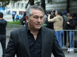 Umr0 pod nerazjašnjenim okolnostima: “Ruke su mu bile polomljene, a tijelo puno modrica i uboda” Umr0 pod nerazjašnjenim okolnostima: “Ruke su mu bile polomljene, a tijelo puno modrica i uboda” - featured image