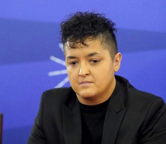 Marija Šerifović lije suze zbog sina: Nikada je nismo videli u OVAKVOM STANJU (VIDEO) Marija Šerifović lije suze zbog sina: Nikada je nismo videli u OVAKVOM STANJU (VIDEO) - featured image