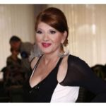 Zar tako da se ponaša majka sina za ženidbu: Biljana Jevtić pozirala g0Ia, sram0ti djecu i korijene: Svi gledaju i ne veruju… Zar tako da se ponaša majka sina za ženidbu: Biljana Jevtić pozirala g0Ia, sram0ti djecu i korijene: Svi gledaju i ne veruju… - featured image