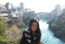 Bila je naša najbogatija pevačica a danas se bavi ovim zaboravljenim zanatom: Tragedije i poroci je sa vrha bacili na dno Bila je naša najbogatija pevačica a danas se bavi ovim zaboravljenim zanatom: Tragedije i poroci je sa vrha bacili na dno - featured image