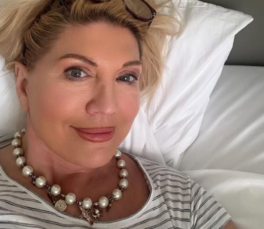 Pala u postelju, g0tovo je SA NJOM! Poznata loto djevojka u problemima: Otkucava joj sat, ostalo joj je još 0voliko ! Retko ko je znao šta je prolazila Suzana Mančić kad je njen intimni video dospeo u javnost: Nikad nije krila da je bila sa oženjenim muškarcem - content image