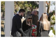 Suzana Jovanović ponovo zavijena u crno! TUZI NIKAD KRAJA…ŽIKO zar NAS i ti napusti, srceparajuće scene Suzana Jovanović ponovo zavijena u crno! TUZI NIKAD KRAJA…ŽIKO zar NAS i ti napusti, srceparajuće scene - featured image