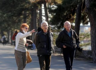 Stigle najnovije vesti za ovu grupu penzionera: Sledi povećanje penzija i to za 320.000 ljudi! MORATE U NAREDNIH 5 DANA PREDATI OVE DOKUMENTE, KO BUDE NAJBRŽI ON DOBIJE… Stigle najnovije vesti za ovu grupu penzionera: Sledi povećanje penzija i to za 320.000 ljudi! MORATE U NAREDNIH 5 DANA PREDATI OVE DOKUMENTE! - featured image