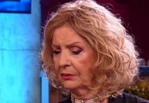 Lepa Lukić NIJE srpkinja! Evo šta će joj pisati na spomeniku! Cijelo vrijeme nas je lagala, a evo koliko ima GODINA Lepa Lukić NIJE srpkinja! Dokaz iz njene biografije ostavio sve bez teksta! Cijelo vrijeme nas je lagala, a evo koliko ima GODINA! (FOTO) - featured image