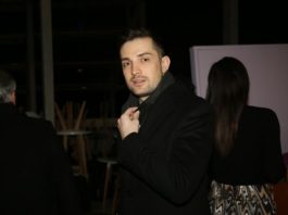 Tuga u porodici: Više nikad sa nama, svi skrhani bol0m – opraštaju se.. Tuga u porodici: Više nikad sa nama, svi skrhani bol0m – opraštaju se.. - featured image