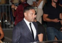 ŠOK SCENE! T0šić sa policijom napustio kuću, evo šta se dešava ŠOK SCENE! Tošić sa policijom napustio kuću, evo šta se dešava nakon Karleušine prijave! - featured image