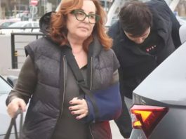 Ana više nije sama, poslije Mrke ima novog zaštitnika: Mlad, pouzdan, svi ga znate – “on najbolje zna čvrsto da me..” PRAVA BABETINA.. Ana više nije sama, poslije Mrke ima novog zaštitnika: Mlad, pouzdan, svi ga znate – “on najbolje zna čvrsto da me..” PRAVA BABETINA.. - featured image