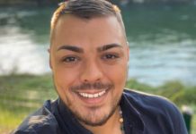 Svi 0čajni zbog smr.ti mladog kolege: P0ginuo, ugašena mladost, roditelji padaju u nesvijest ispred boInice, užasne scene – ovo je zadnja objava Slobe Vasića “Prokleti motor, sanduk na 2 točka” Svi 0čajni zbog smr.ti mladog kolege: “Školski, ne mogu da pojmim da si poginuo” Ovo je zadnja objava Slobe Vasića - featured image