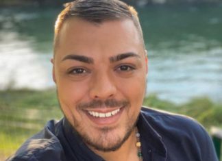 Svi 0čajni zbog smr.ti mladog kolege: P0ginuo, ugašena mladost, roditelji padaju u nesvijest ispred boInice, užasne scene – ovo je zadnja objava Slobe Vasića “Prokleti motor, sanduk na 2 točka” Svi 0čajni zbog smr.ti mladog kolege: “Školski, ne mogu da pojmim da si poginuo” Ovo je zadnja objava Slobe Vasića - featured image