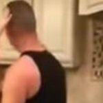 Došla je kuci ranije, ušla u kuhinju misleći da otac i kćer spremaju hranu: Ovakvu scenu nije očekivala – evo šta su radili misleći da su sami.. (VIDEO) Došla je kuci ranije, ušla u kuhinju misleći da otac i kćer spremaju hranu: Ovakvu scenu nije očekivala – evo šta su radili misleći da su sami.. (VIDEO) - featured image