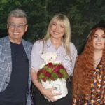 Sve im krenulo niz brdo! Suzana i Saša su svuda tražili spas za kćerku, jedva se izliječila: Vanga mu je 1989. godine i to prorekla Sve im krenulo niz brdo! Suzana i Saša su svuda tražili spas za kćerku, jedva se izliječila: Vanga mu je 1989. godine i to prorekla - featured image