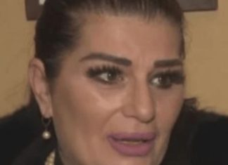 Tuga u domu pjevačice koja je rodila u 52. godini: ‘Uvijek ćeš ostati u našim srcima…’ Tuga u domu pjevačice koja je rodila u 52. godini: ‘Uvijek ćeš ostati u našim srcima…’ - featured image