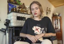 ‘Tretirali su je kao kućnog ljubimca, mučili i gledali njezinu patnju’: Oglasila se majka manekenke pretučene u Dubaiju 'Tretirali su je kao kućnog ljubimca, mučili i gledali njezinu patnju': Oglasila se majka manekenke pretučene u Dubaiju - featured image