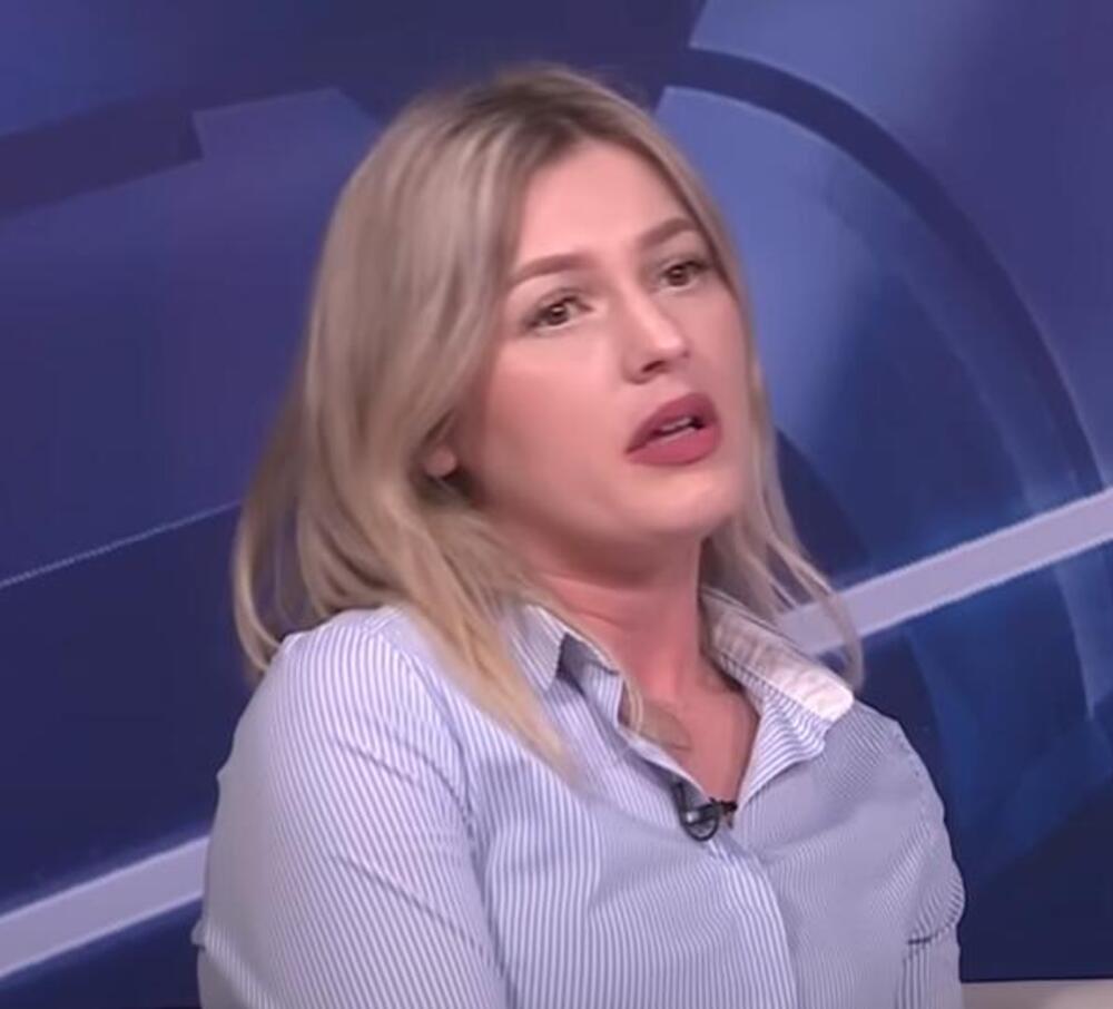 ZA 10 GODINA BRAKA MUŽ JE SPAVAO SA HAREMOM ŽENA: Tukao me mokrim peškirom da ne ostanu masnice, a onda je ONA pokucala - featured image ZA 10 GODINA BRAKA MUŽ JE SPAVAO SA HAREMOM ŽENA: Tukao me mokrim peškirom da ne ostanu masnice, a onda je ONA pokucala - featured image