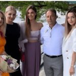 U domu RAMOVIĆA sve je spremno za veliko slavlje: Džejla BLISTA u bijelom, stomačić se vidi, a njemu će se zauvijek predati U domu RAMOVIĆA sve je spremno za veliko slavlje: Džejla BLISTA u bijelom, a njemu će se zauvijek predati - featured image