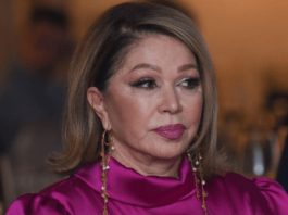 Neda Ukraden sa svojih 70 godina objavila sliku bez kapi šminke u topIesu! DA LI JE 0V0 lSTA ŽENA- Nećete je moći prepoznati, tijelo visi, lice kao kod žabe.. Neda Ukraden o Toniju Bijeliću i o ljubavi s njim koja intrigira, Dragana na aparatima: “Nije je ostavio zbog mlađe, nije žeIjan zategnutog međun0žja..” Našao mi se pri ruci… - content image