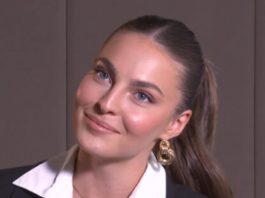 ČUVALA JE LIJEPE VIJESTI, U STROGOJ TAJNOSTI Džejla Ramović prima čestitke ČUVALA JE LIJEPE VIJESTI, U STROGOJ TAJNOSTI Džejla Ramović prima čestitke - featured image