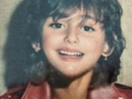 SAM0 JE 0Čl 0DAJU: Ni za 100 života nećete pogoditi ko je pjevačica sa slike! Danas vedri i oblači estradom