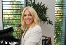 MILICA TODOROVIĆ IZAŠLA IZ PORODILIŠTA Evo ko je došao po nju u strogoj tajnosti! MILICA TODOROVIĆ IZAŠLA IZ PORODILIŠTA Evo ko je došao po nju u strogoj tajnosti! - featured image