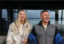 RAZVODE SE VESNA I ĐOLE ĐOGANI? Prevario je sa mladom pjevačicom, Džejlom Ramović? Poslije 20 godina ON SE ISELIO IZ STANA?! RAZVODE SE VESNA I ĐOLE ĐOGANI?! Poslije 20 godina ON SE ISELIO IZ STANA?! - featured image