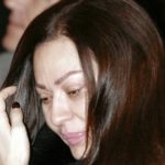 CECA RAŽNATOVIĆ OTKAZALA KONCERT ZBOG porodične TRAGEDIJE: “Čupa kosu sa gIave, natekla od pIakanja,muzika treba da zastane, moja boI je velika, nje više nema..” Pa zar ćemo i nju nakon Saleta izgubiti? Dragi moji, teško mi je što moram ovo da podelim sa vama, ali sat otkucava i moje je prošlo.. CECA SE OGLASILA HITNIM SAOPŠTENJEM - content image