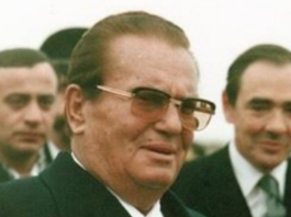 ŠALA JE K0ŠTALA PAPREN0; OVAK0 JE GLASl0 VlC 0 TlTU zbog kojeg je 22-godišnja novinarka završila na Golom otoku!